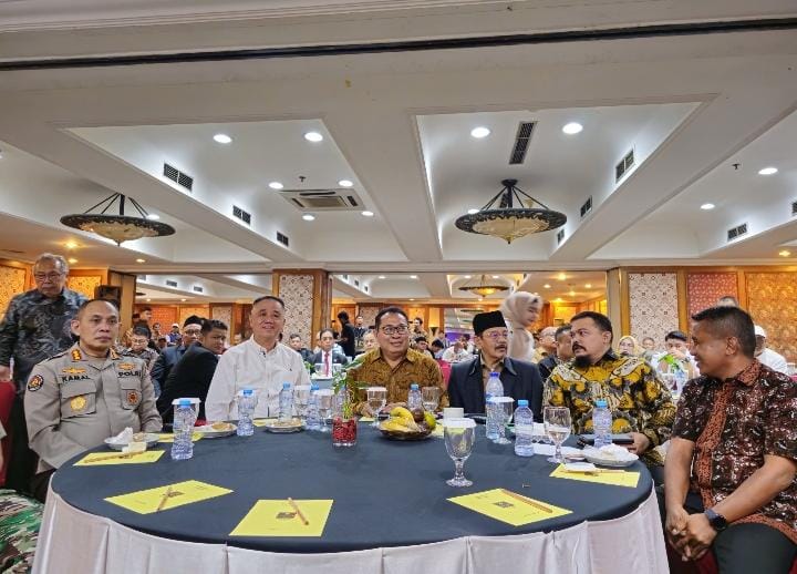 Puluhan Tokoh Nasional Raih Anugerah Sahabat Pers dan Pin Emas Dalam Konvensi Nasional SMSI